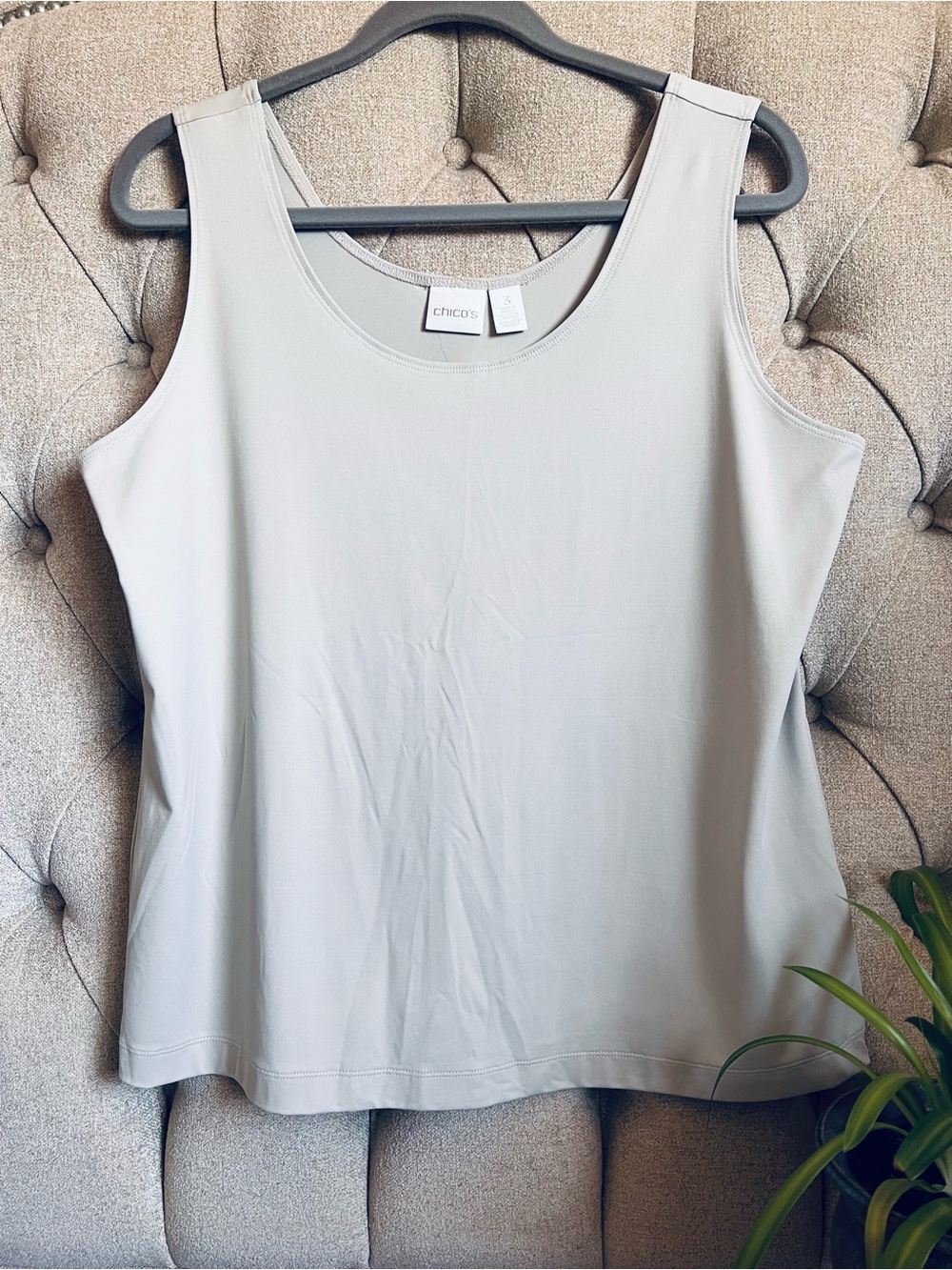 NWOT Chico’s size 3 extra large taupe smooth sleeveless shell tank top XL